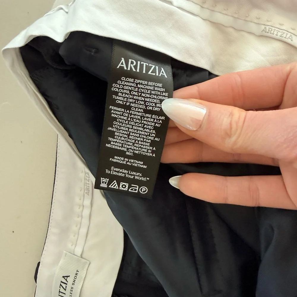 NWOT Aritzia Effortless Shorts - Mini Crepette | Size 2 - Picture 8 of 15